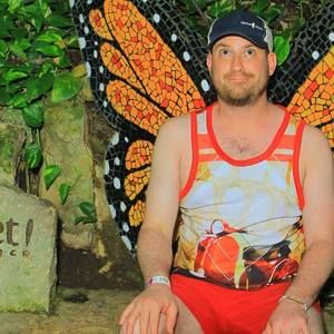 Meet your Posher, Dennis